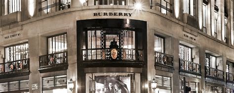 burberry showroom milano|burberry flooring milan.